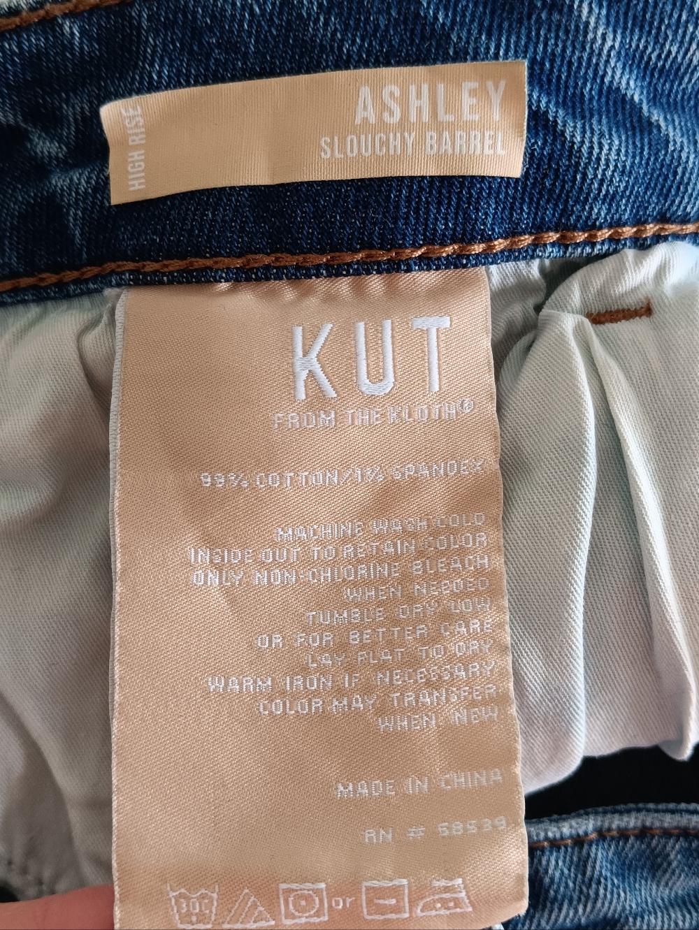 Kut from the Kloth Ashley Slouchy Barrel Medium Wash Jeans - Picture 6 of 7